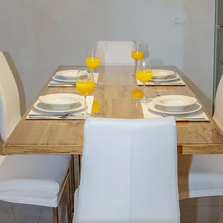 Nikol Apartman *